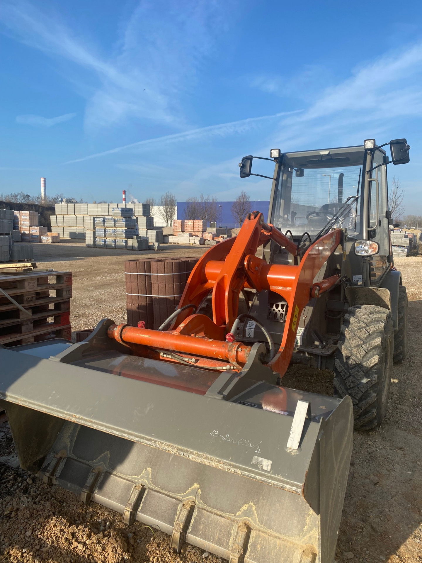 Prenker Rakodás homlokrakodóval termék fő termékképe